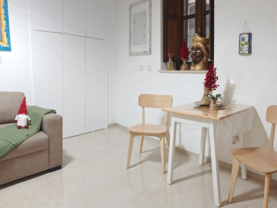 Ortigia Domus House in Syracuse