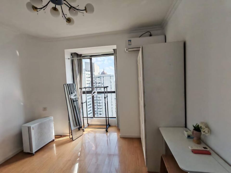 HaiJiao - Downtown Multi-Bed Flat with City-View Windows Apartment in Shanghai