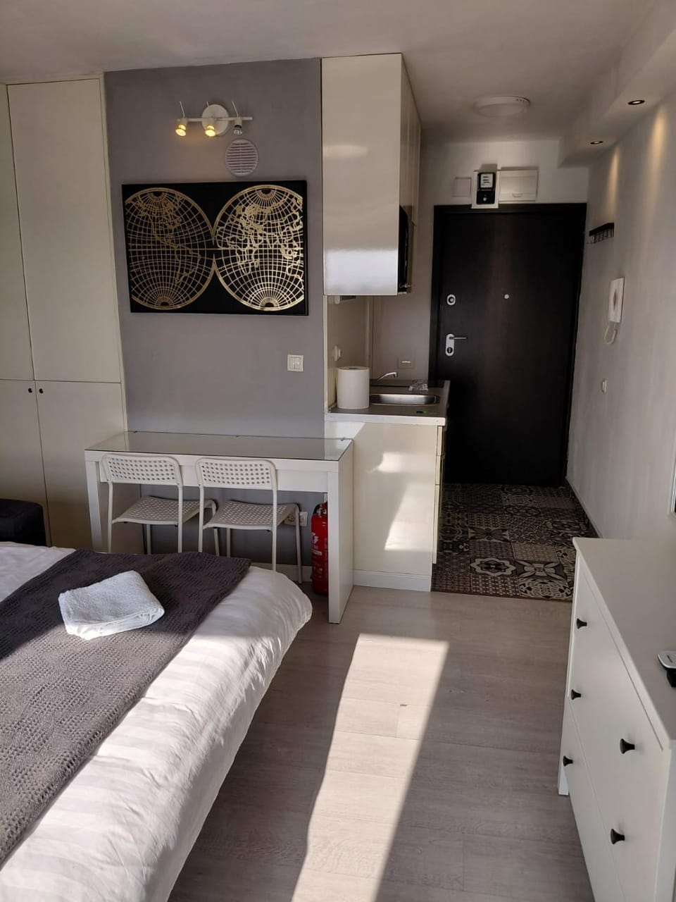 Kitchen or kitchenette, Seating area