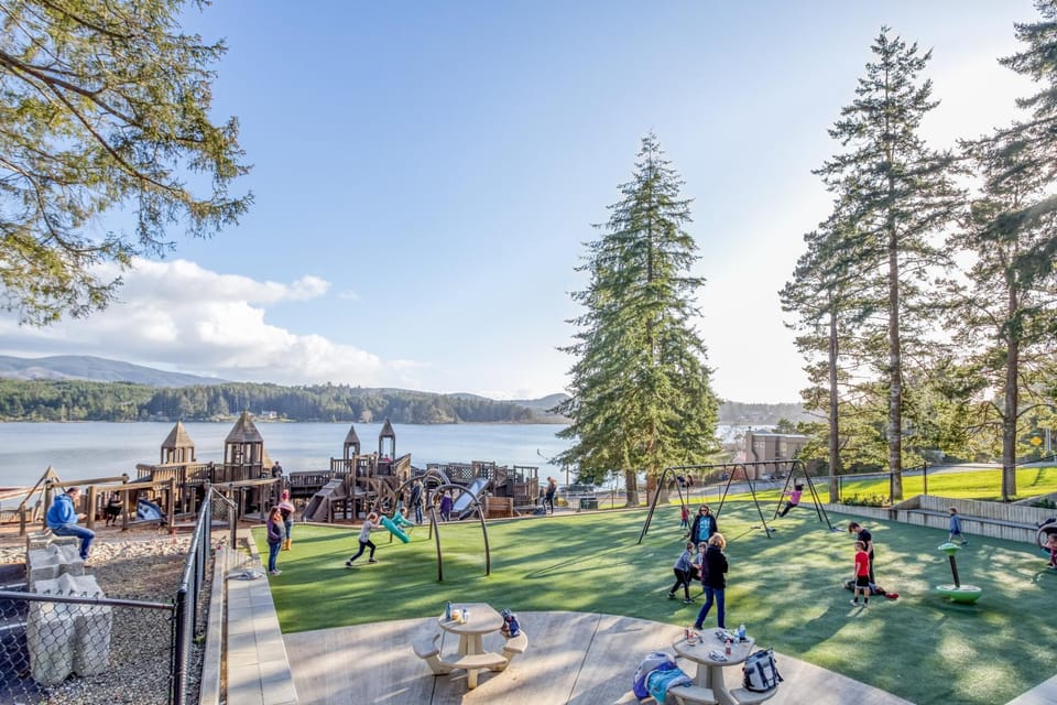 The Cozy Pelican House in Lincoln City