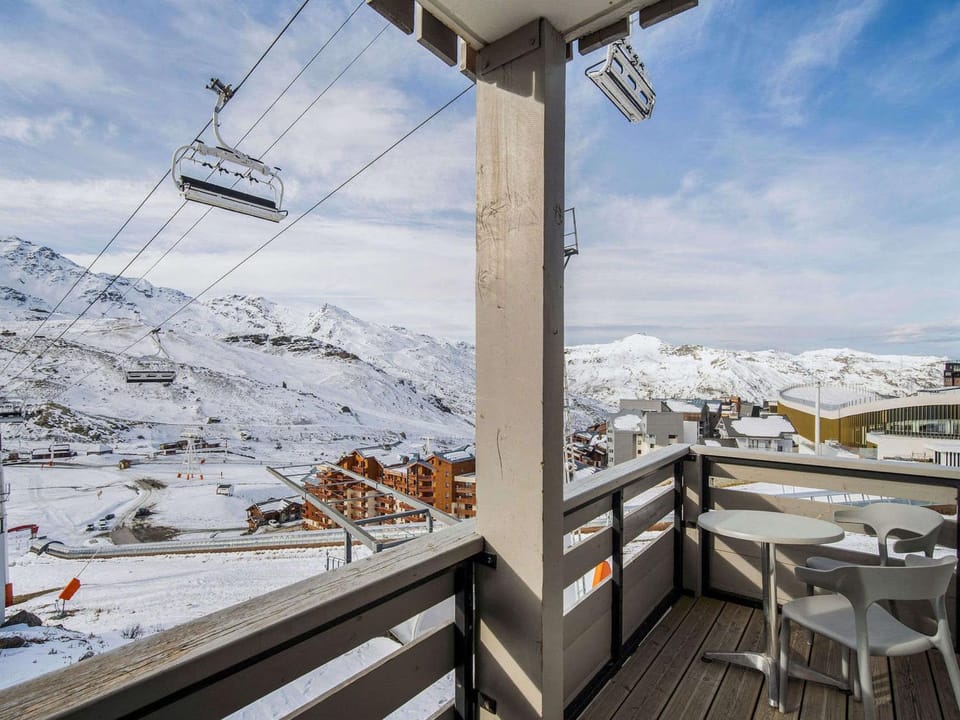 Appartement ski aux pieds à Val Thorens avec WIFI - FR-1-640-84 Apartment in Les Allues