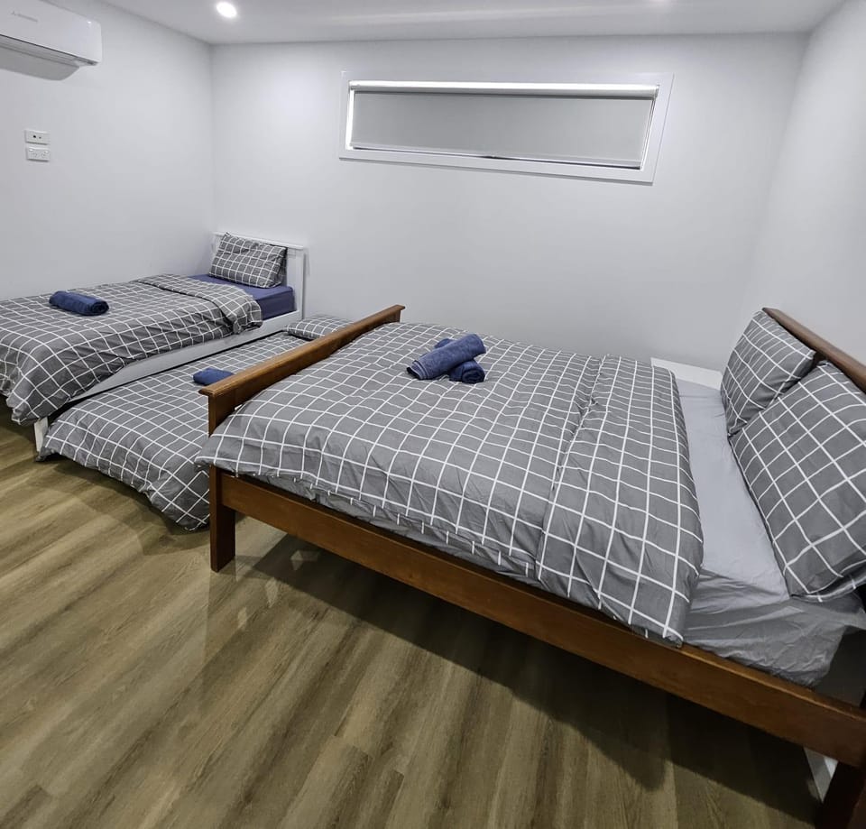 Maruve Guesthouse Plus- Modern Stay near Melb Airport 12 min Bed and Breakfast in Melbourne