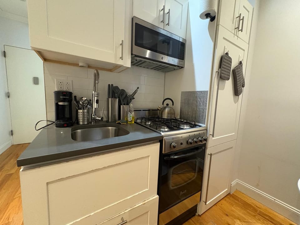 Signature by Times Square Apartment in Midtown