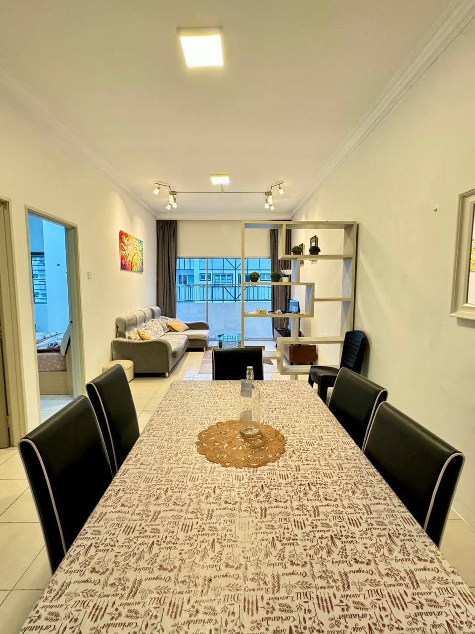 AYAAN Highland Escape with PS4 gaming and Netflix at Cameron Highland Apartment in Tanah Rata
