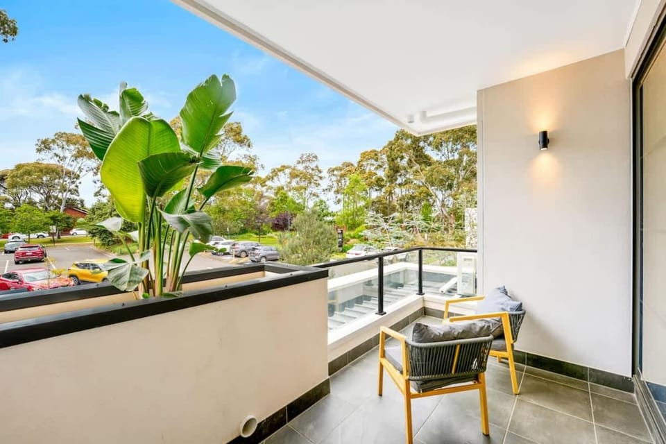 Central Mount Waverley Townhouse with parking House in City of Monash