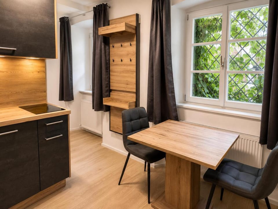 Modern Old Town Studio Apartment in Tyrol