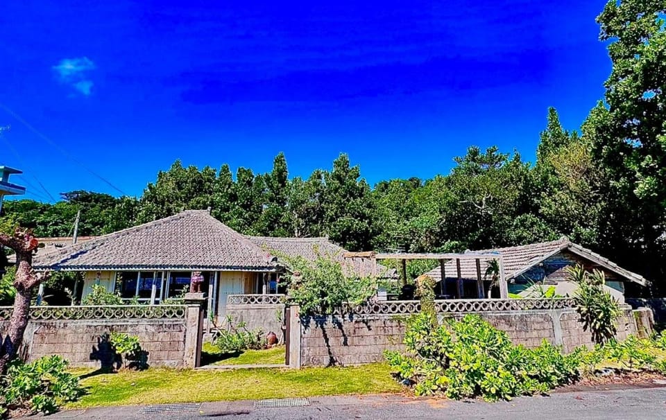 Property building, Day, Garden