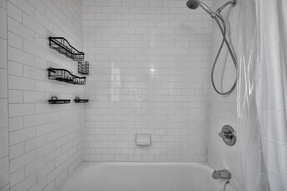 Shower, Bath