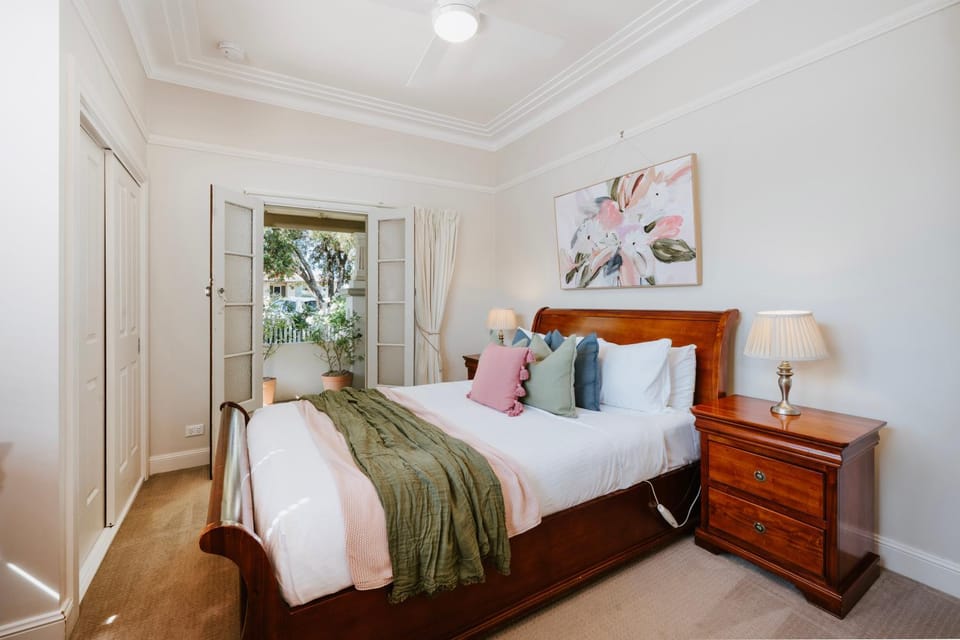 Bed, Bedroom, wardrobe