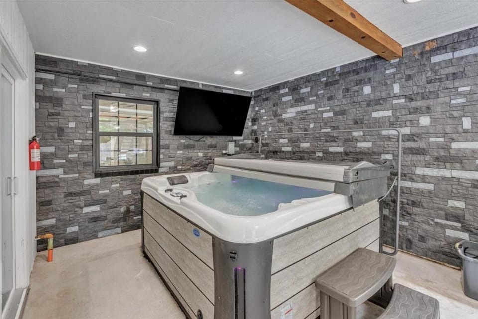 Hot Tub