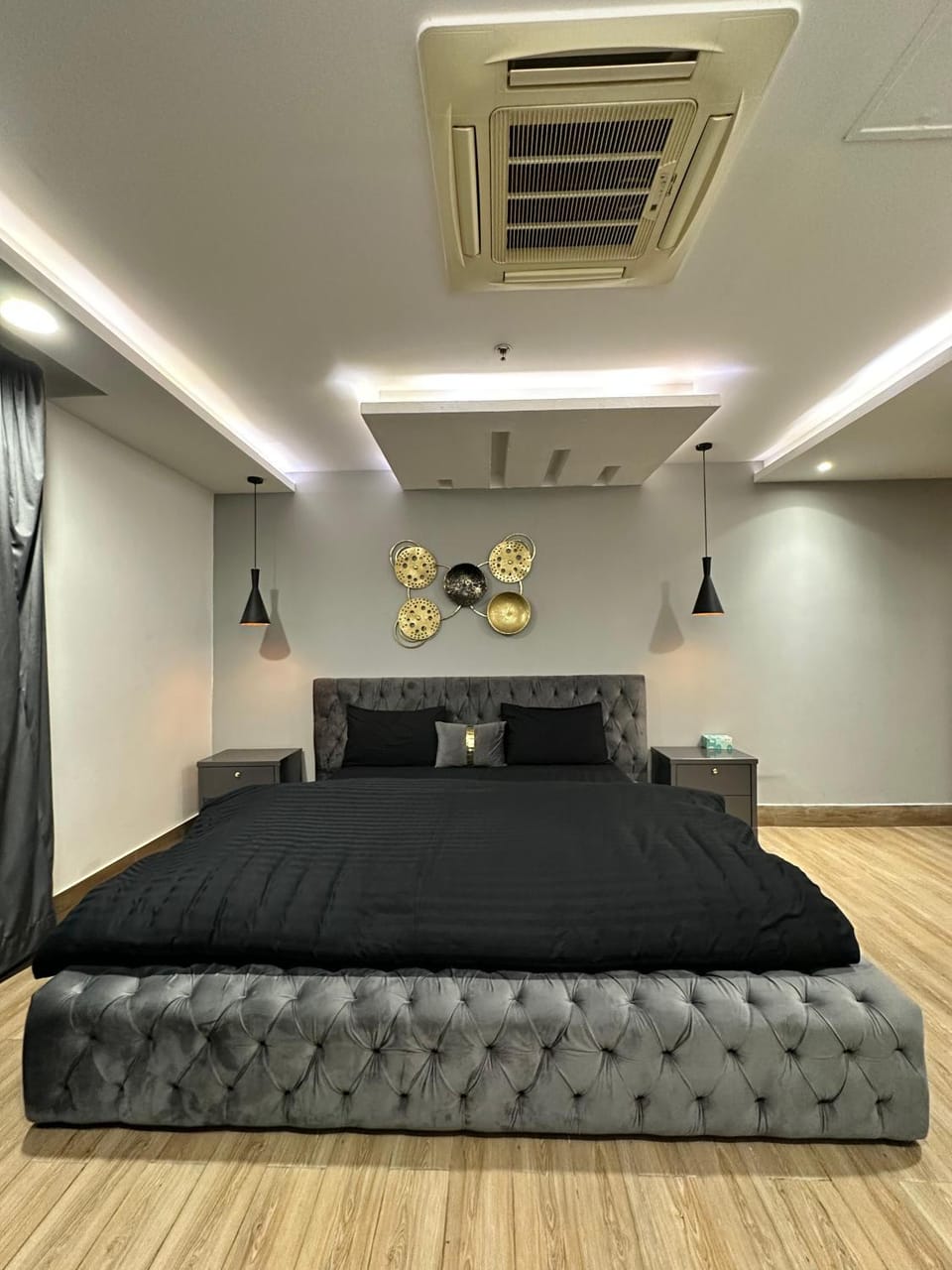 Bed, Bedroom, air conditioner