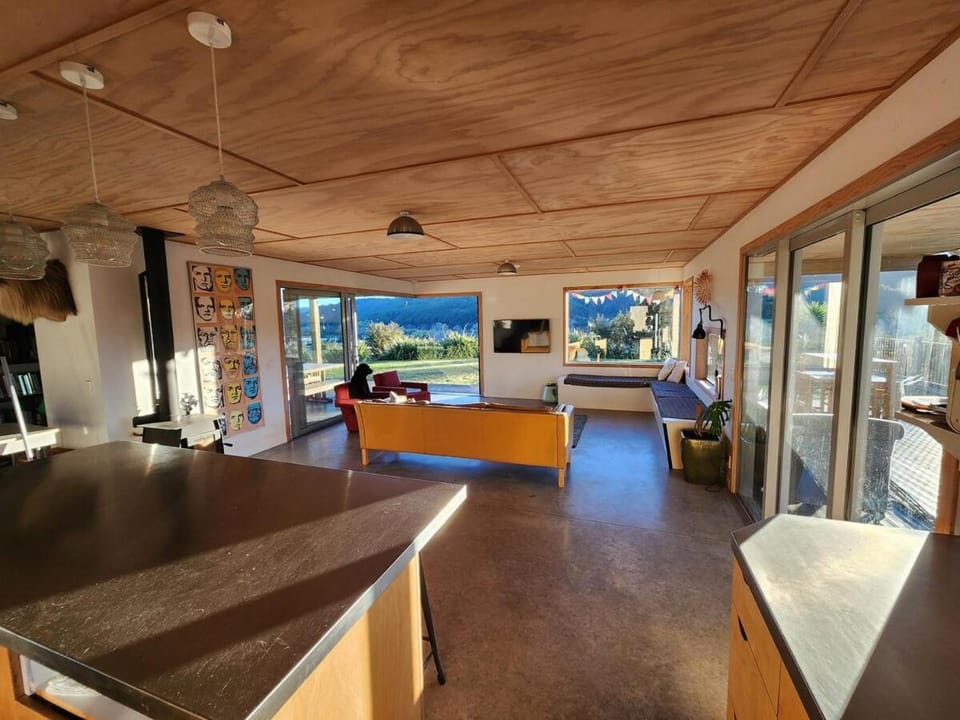 Stony Ridge Summer Stay House in Tasman District, Tasman, New Zealand