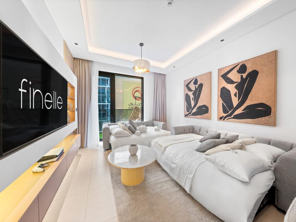 TV and multimedia, View (from property/room), Seating area