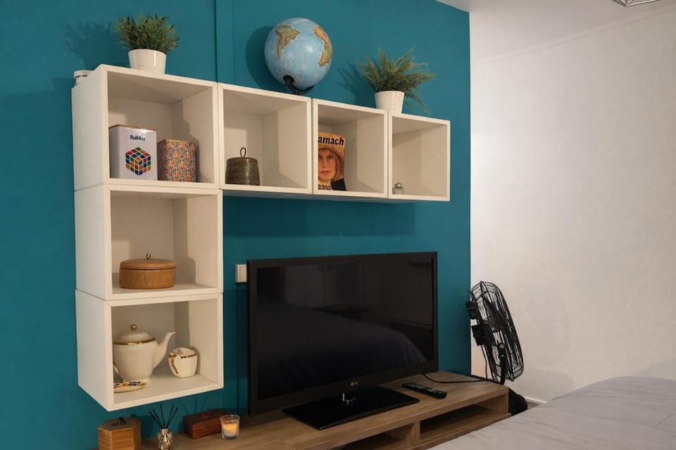 TV and multimedia, Photo of the whole room