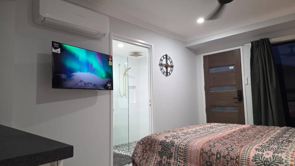 Communal lounge/ TV room, TV and multimedia