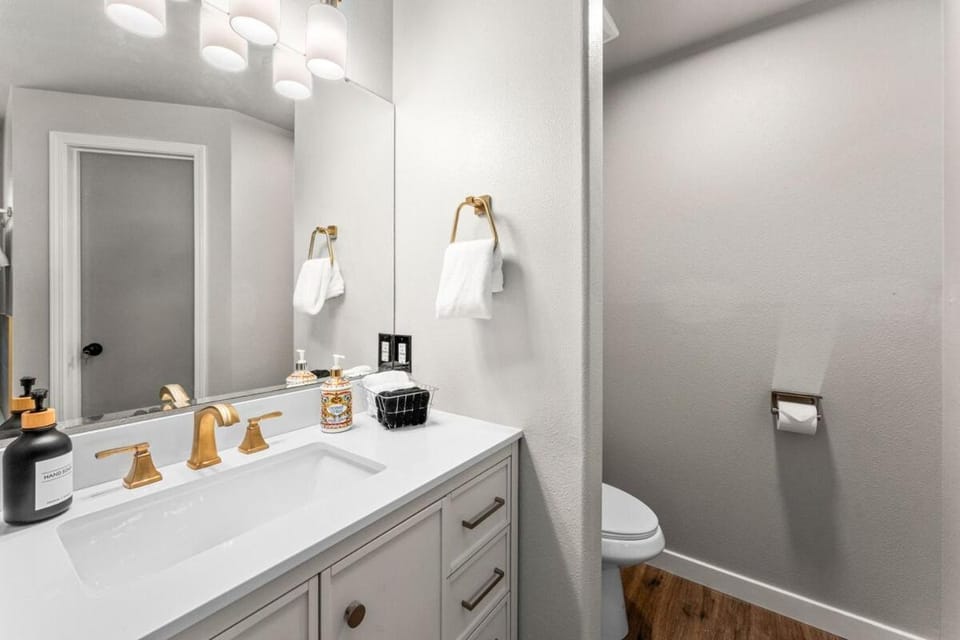 Experience Boise in a Newly Renovated Haven - 3 Bedroom - 2 Bath House in Boise