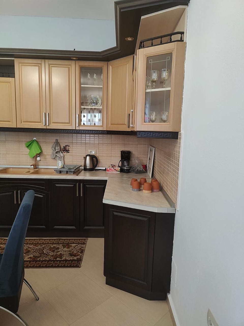 Dining area, kitchen