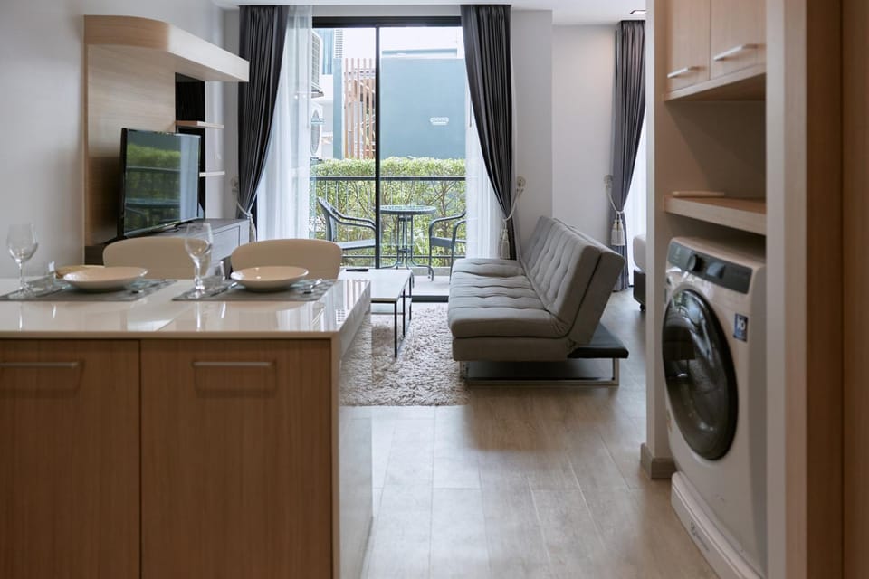 TV and multimedia, Living room, Dining area, washing machine