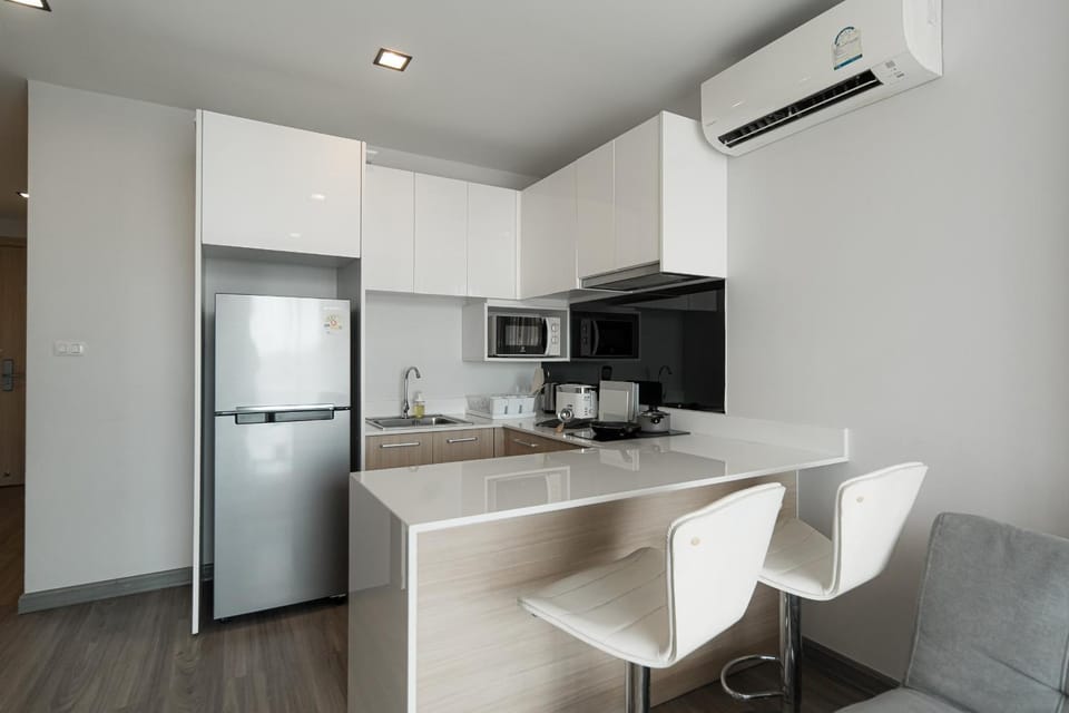 Kitchen or kitchenette, Living room, Dining area, stove, air conditioner