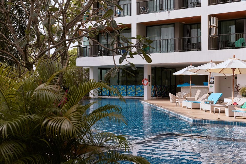 Property building, Swimming pool