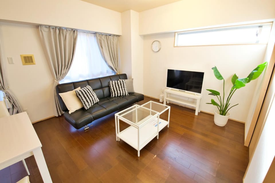 Reve K 401 Apartment in Naha