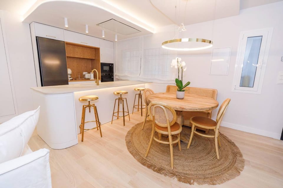 Kitchen or kitchenette, Living room, Other, Seating area, Dining area