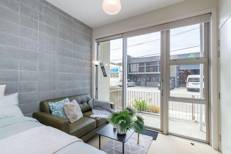 Petone Two Bedroom Apartment with Private Balcony Apartment in Lower Hutt