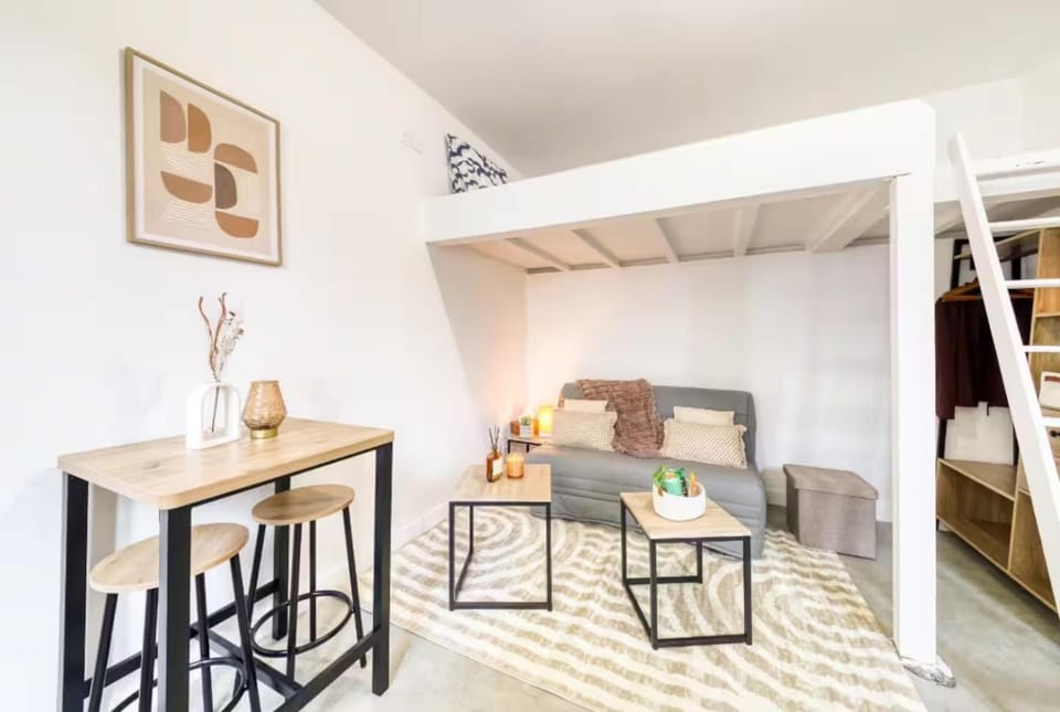 Living room, Seating area, Bedroom