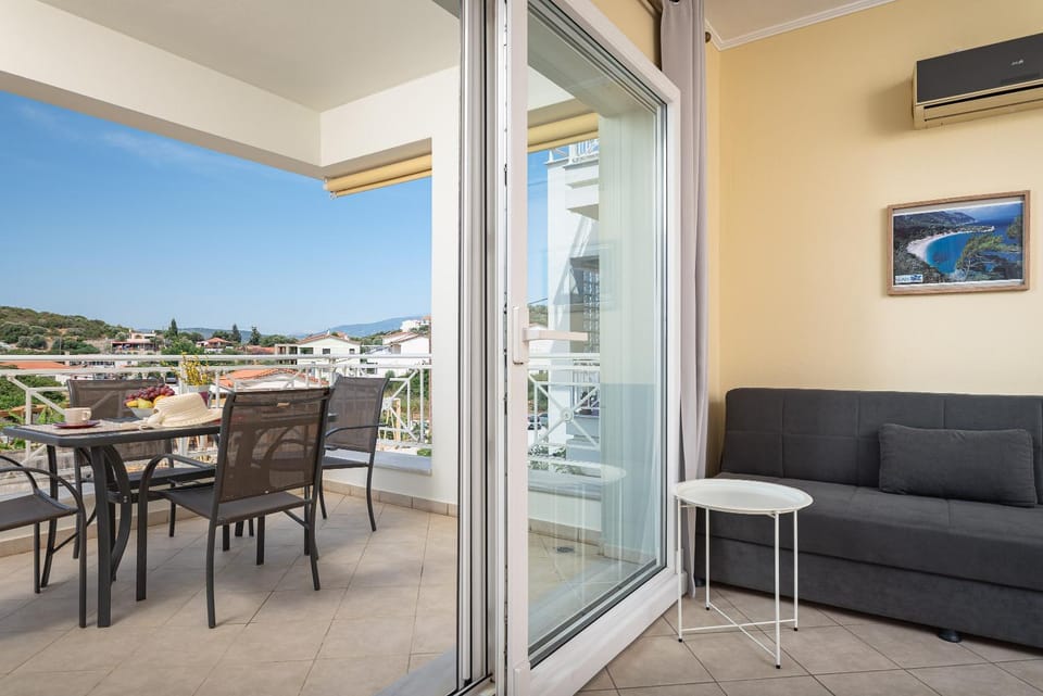 Natural landscape, Seating area