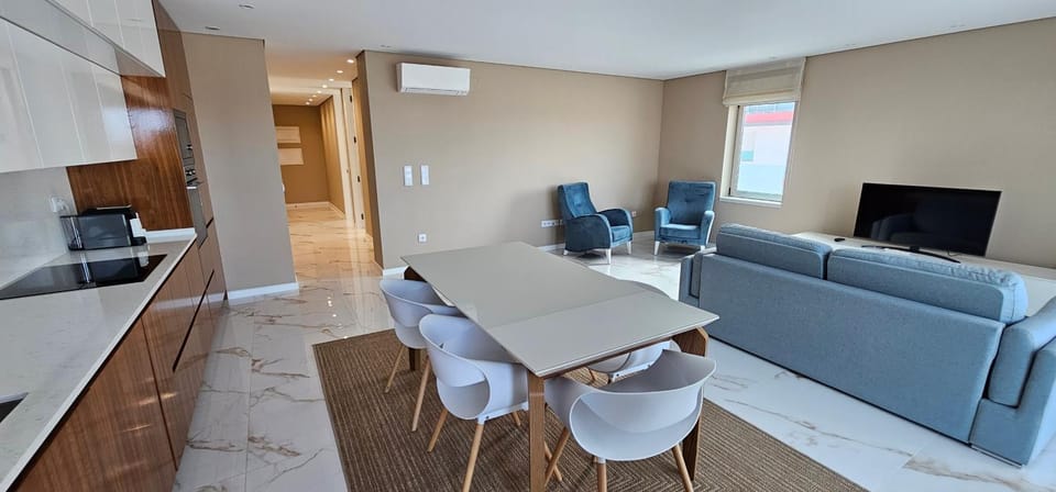 Surf & Luxury Apartment in Santarém District, Portugal