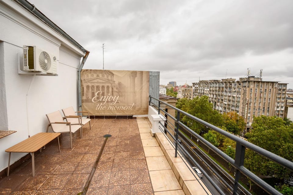 Property building, Day, View (from property/room), Balcony/Terrace, City view