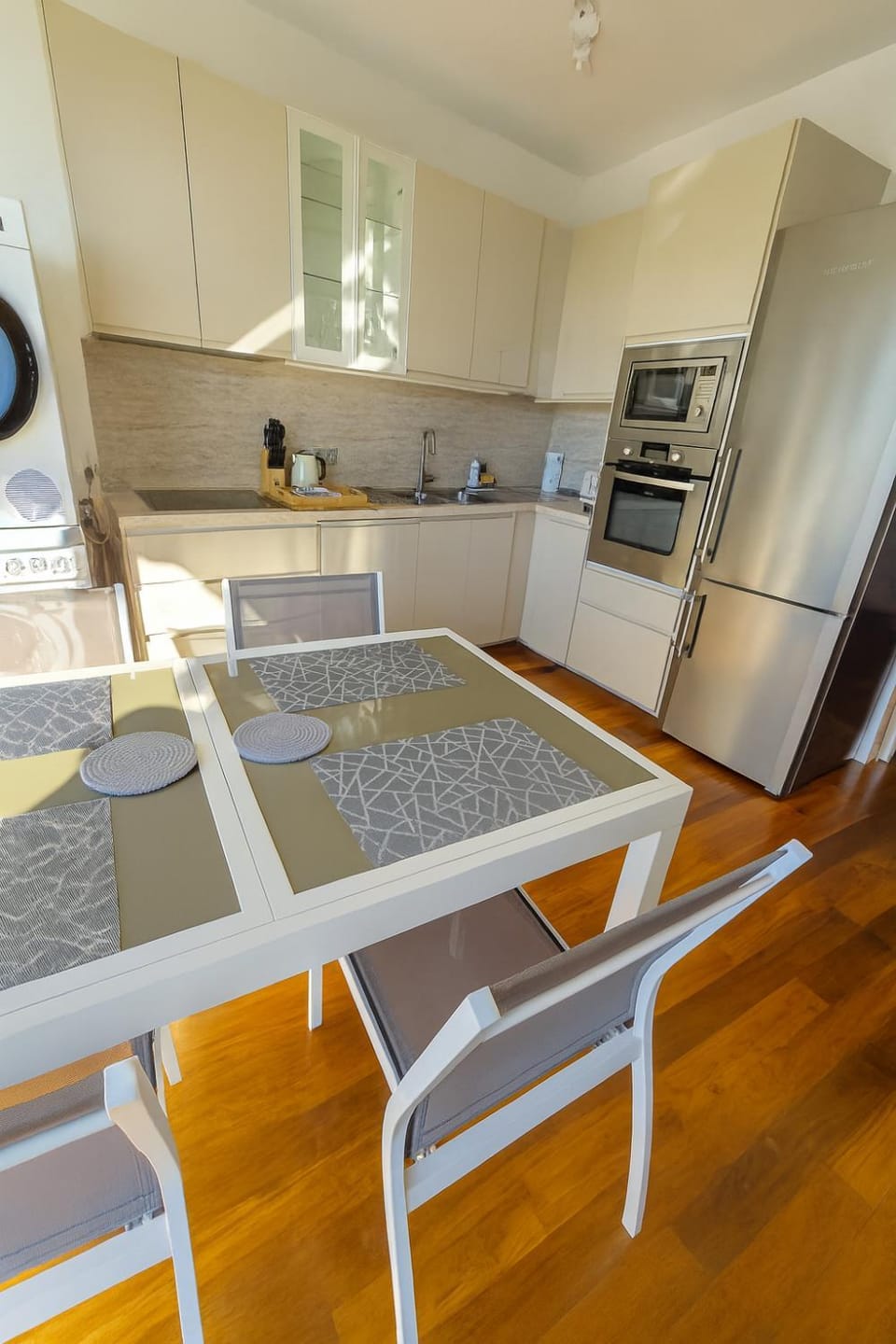 Sea View Prestige - T3, 6P, Terrasse & Vue Mer, PK Apartment in Antibes