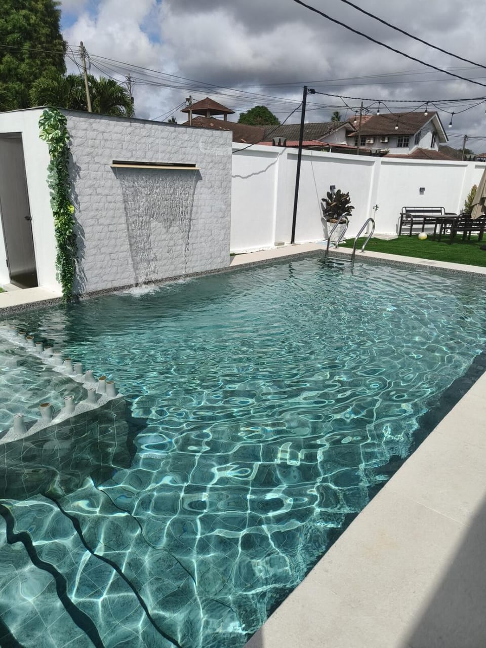 Swimming pool