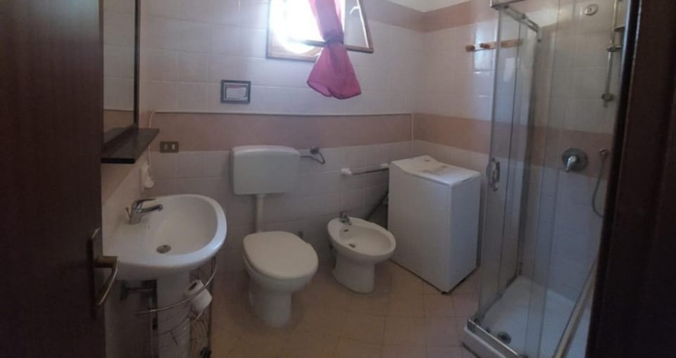 Bathroom, Living room