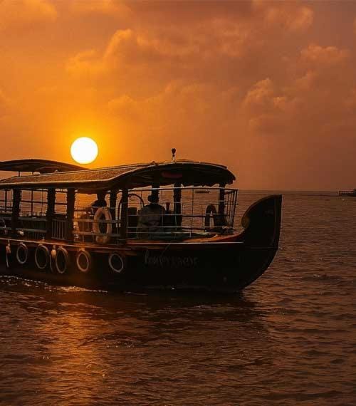 bookshikara-keerthi Bed and Breakfast in Alappuzha