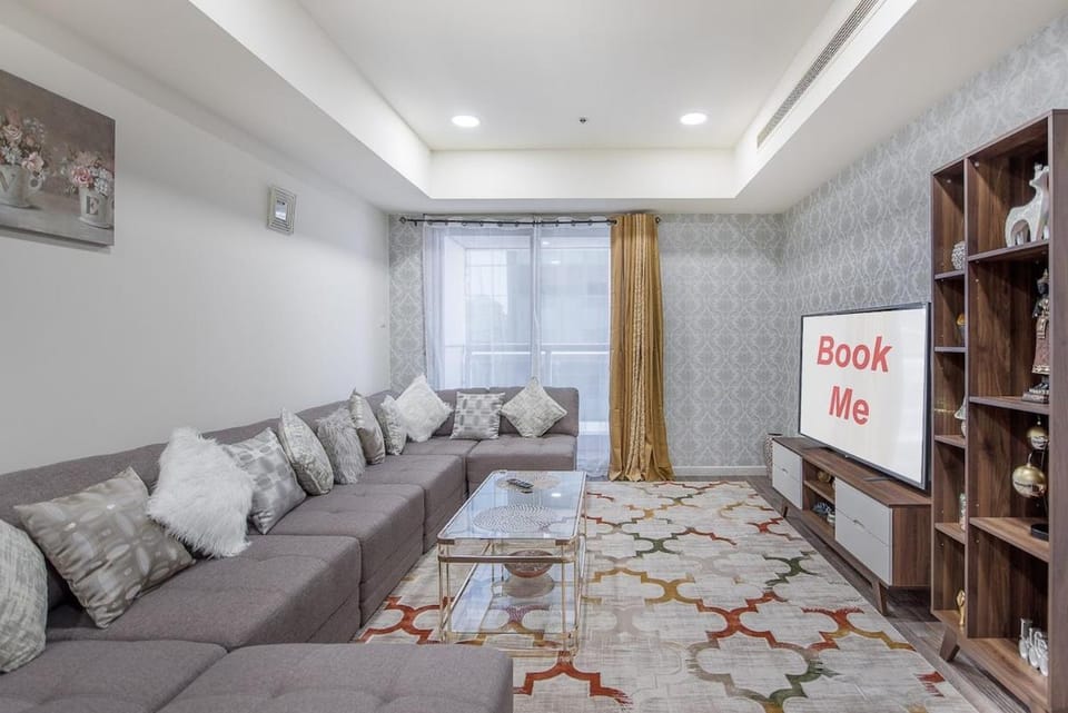 Free housekeeping visits during your stay - StayShort - Elevated 2BR Stay with Panoramic Marina Views Apartment in Dubai