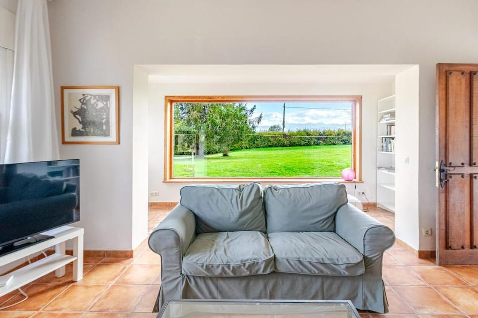 Casa con Jardín Enorme y Vistas Espectaculares Cerca de Pechon House in Western coast of Cantabria