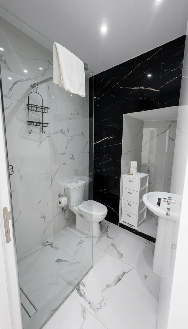 Deluxe Studios with Balcony in Old Town Apartment in Paphos