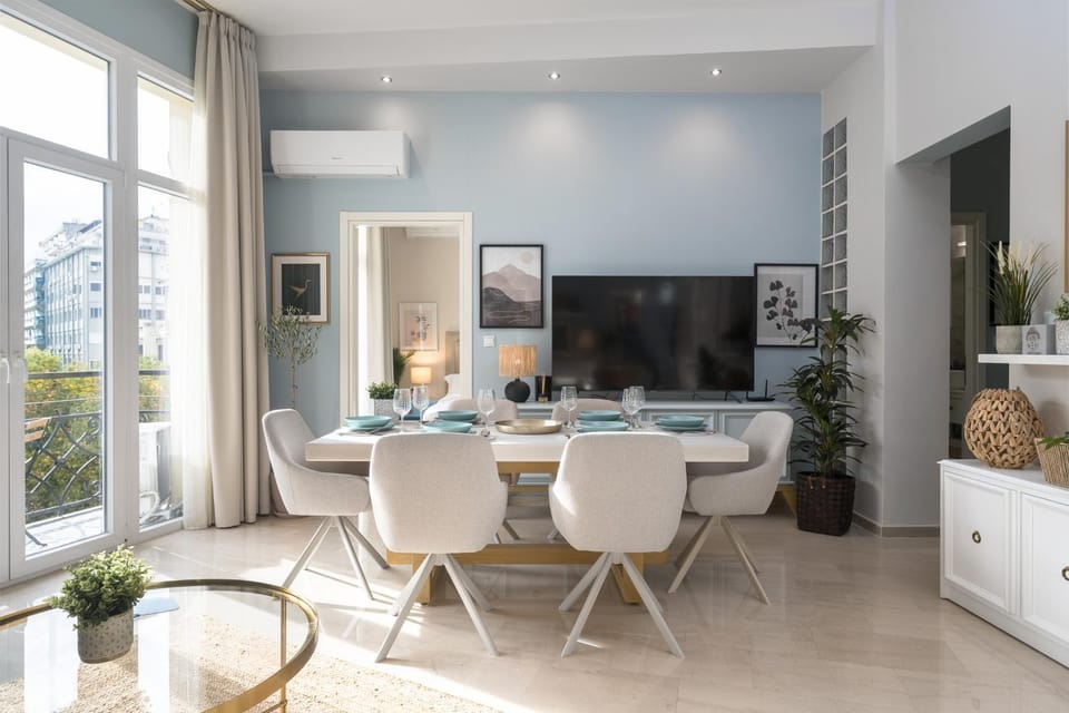 TV and multimedia, Dining area