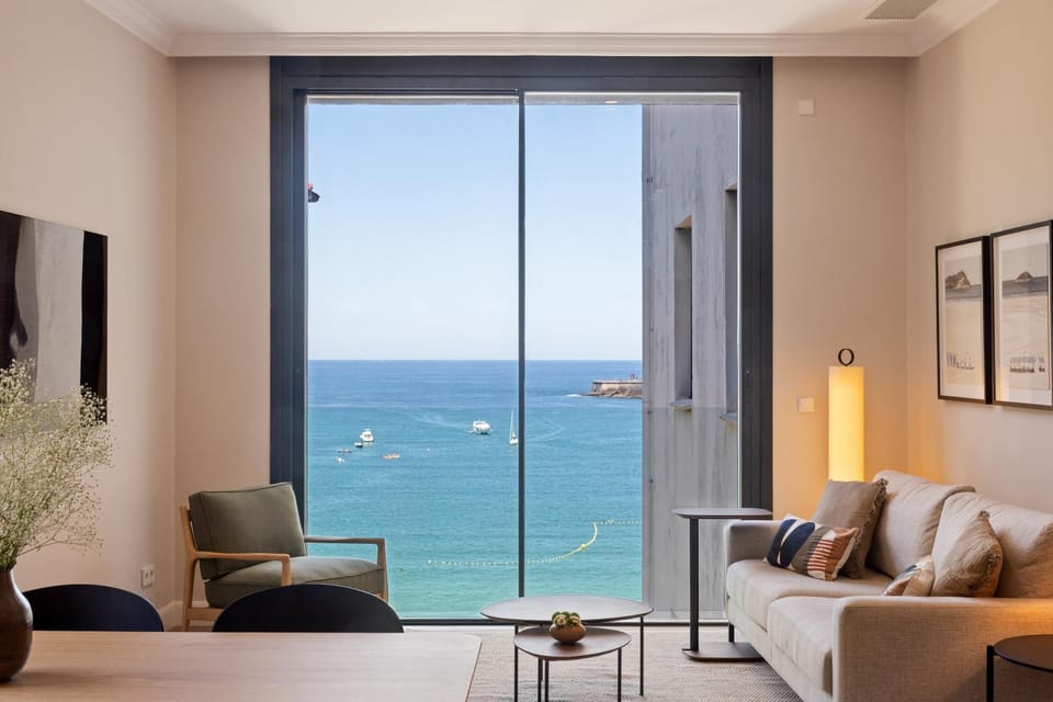 Living room, Sea view