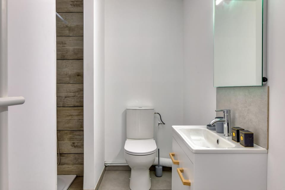 Toilet, Bathroom