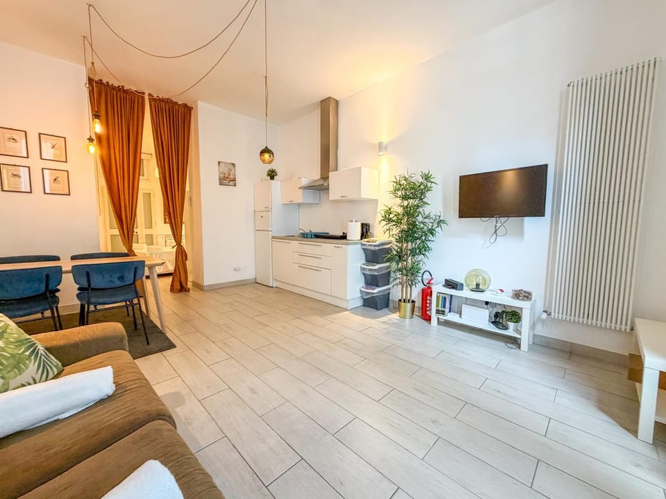 Modern apartment-Porta Venezia Apartment in Milan