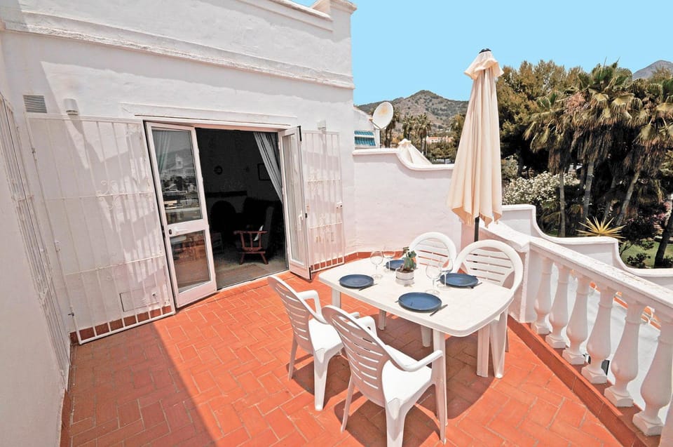 Rabat 24, Oasis de Capistrano Nerja Apartment in Nerja