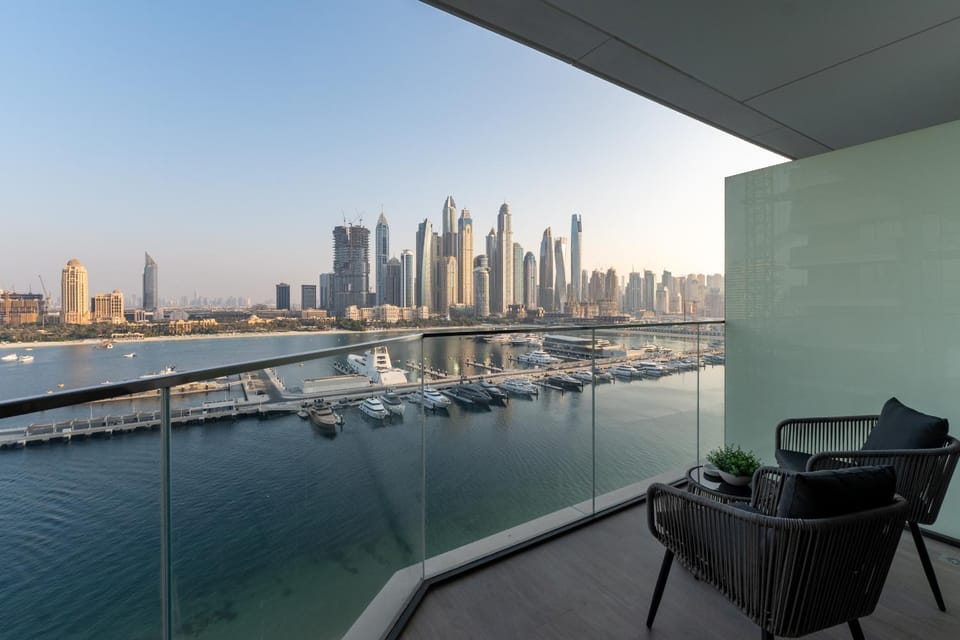 Palace Beach Residence 2, Emaar Beachfront - Mint Stay Apartment in Dubai