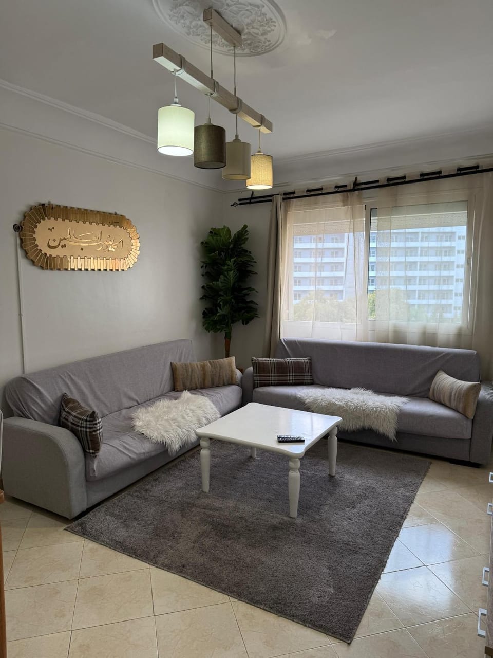 Tanger 3 appartement familly 2 min Gare TGV cournich Apartment in Tangier