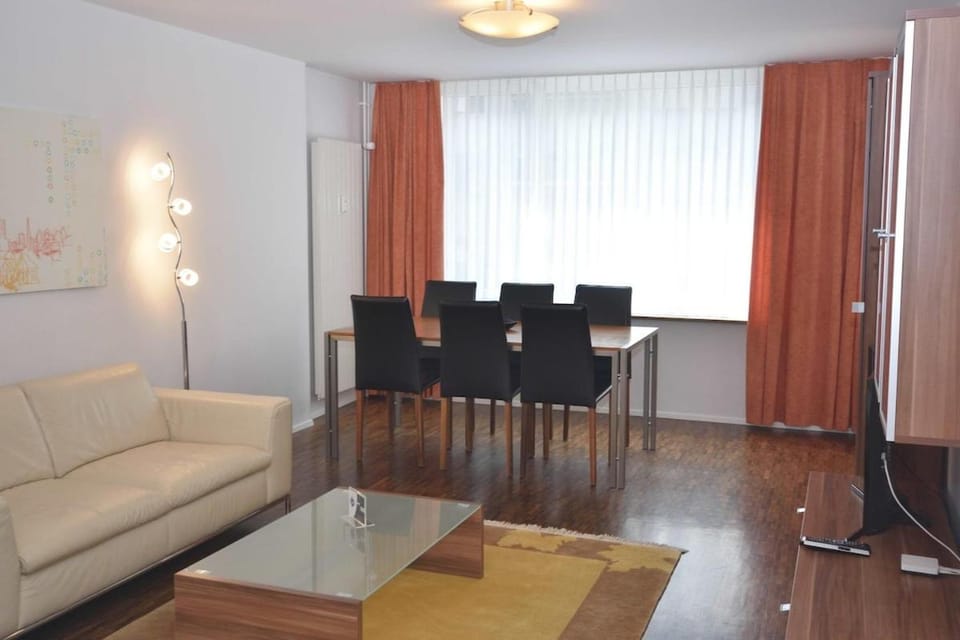 Very central and modern 2BR near lake - Flower 13 Apartment in Zurich City