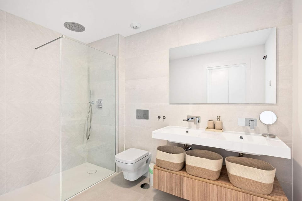 Evergreen Luxury Townhouse Sea & Golf Apartment in Costa del Sol