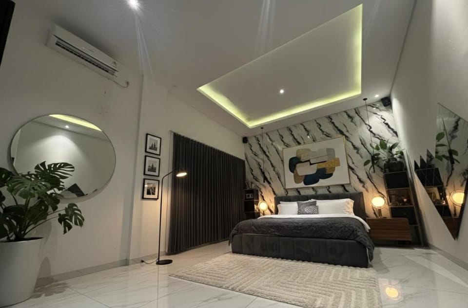 Villa Velare 02 dharmahusada indah galaxy mall Vacation rental in Surabaya