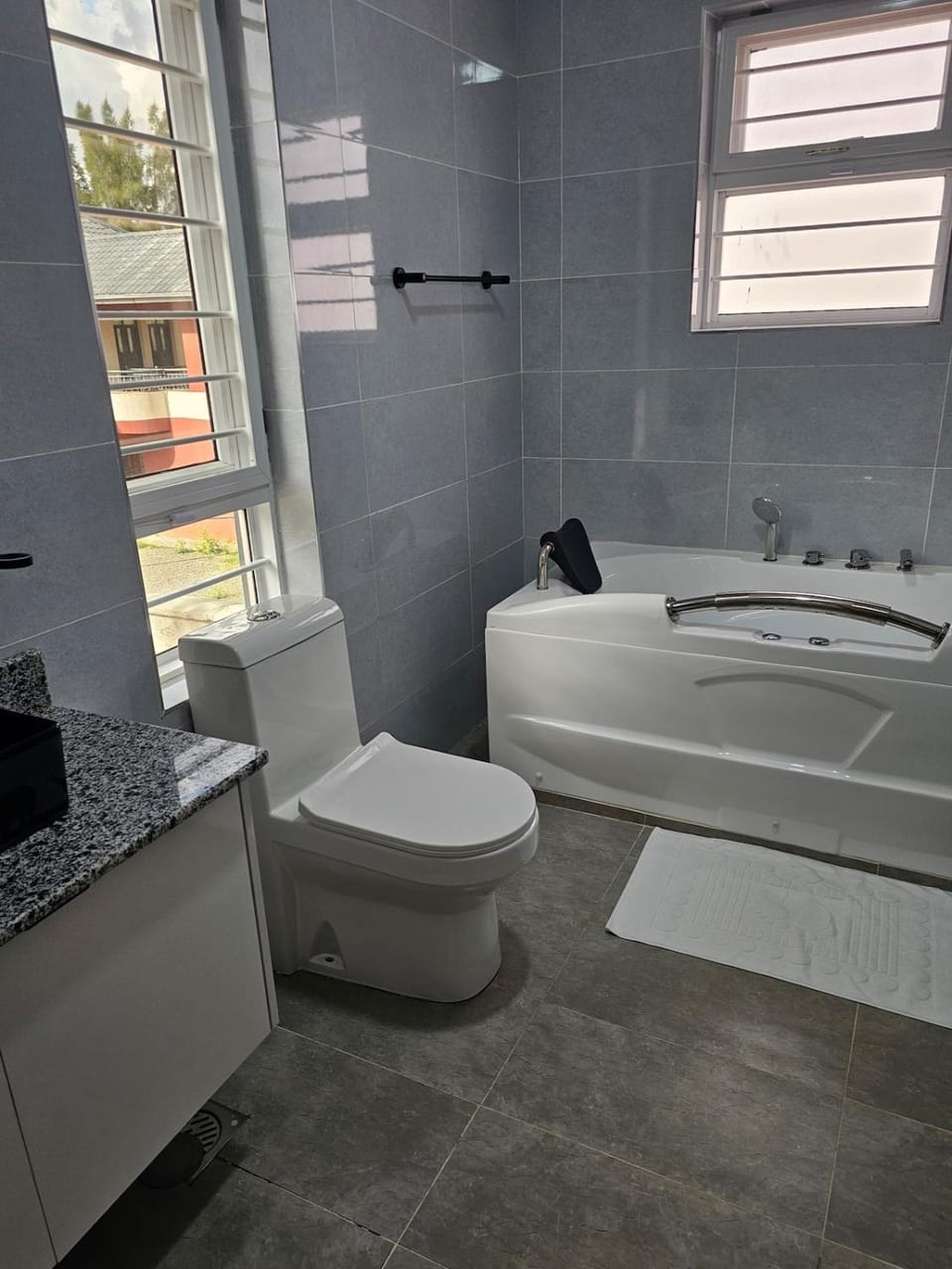Hot Tub, Bath