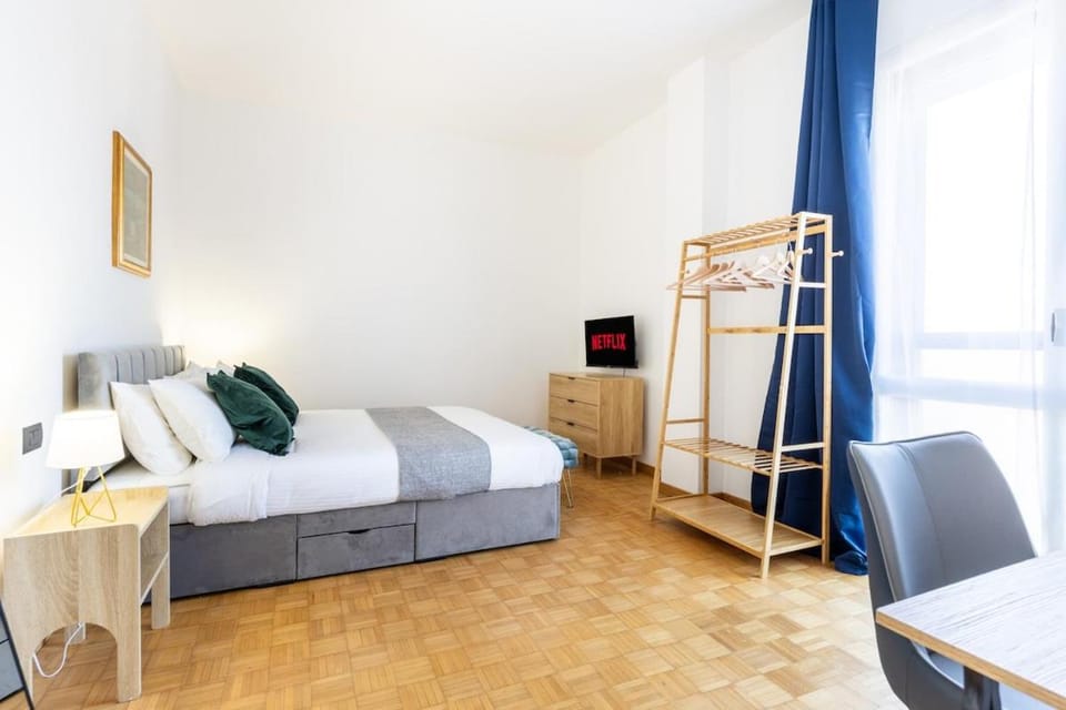 Duomo 7 min - Panoramic Terrace & Two Bedrooms Apartment in Milan
